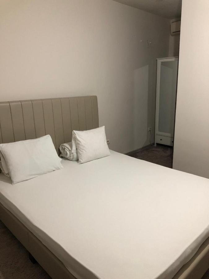 Hotel Cosmin Arad Extérieur photo